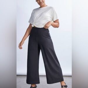 Women's Black Wide-Leg Pants